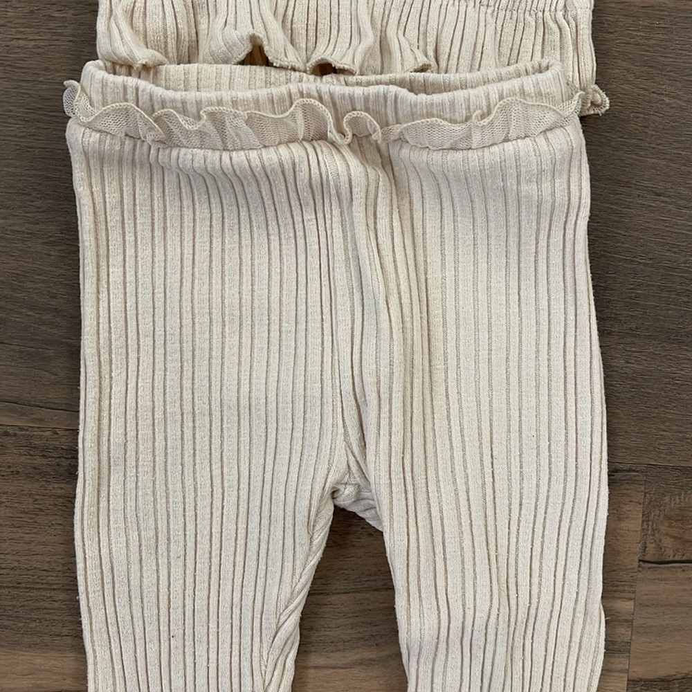 Zara Cream Ruffle Set - Picture 2 of 4
